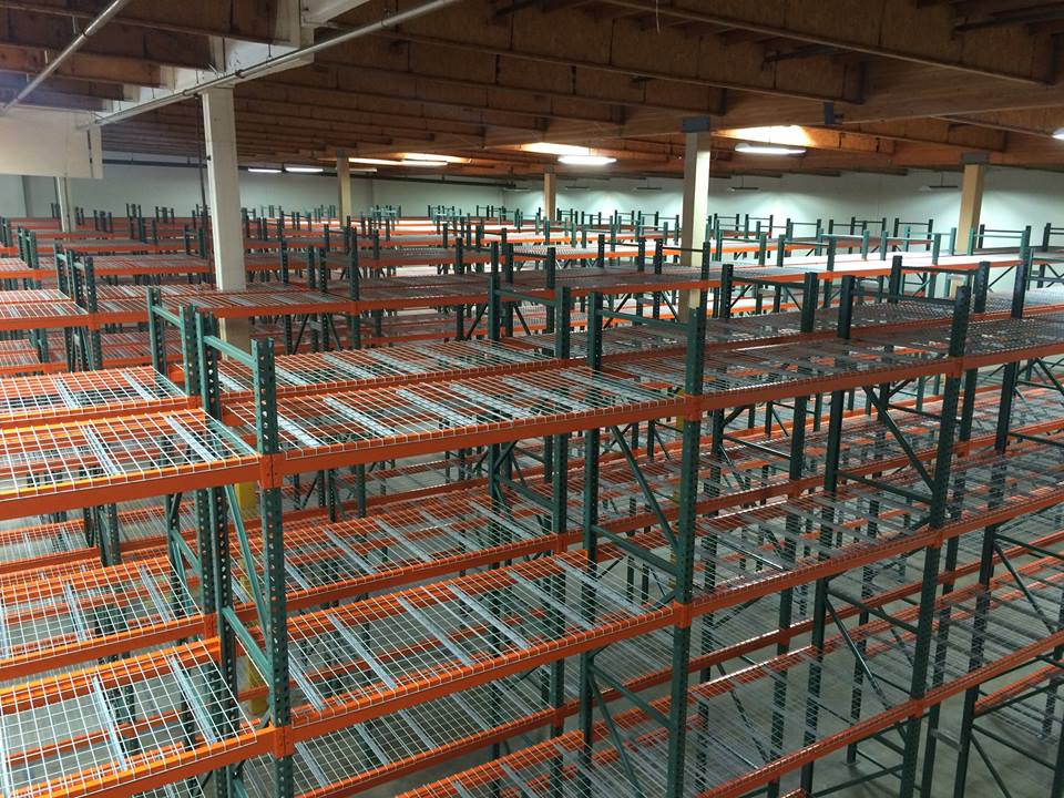 Industrial pallet racks and warehouse racking systems