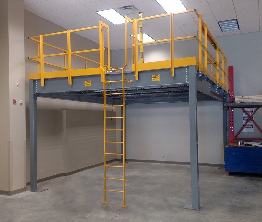 Compact storage platform mezzanine with yellow safety features