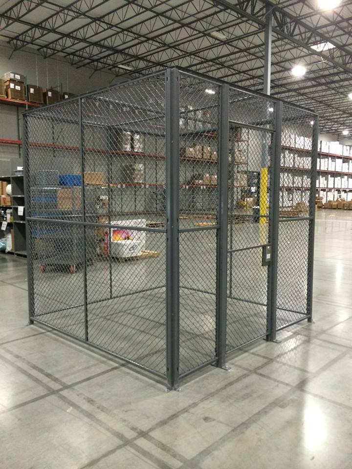 Large wire partition enclosure for secure warehouse storage